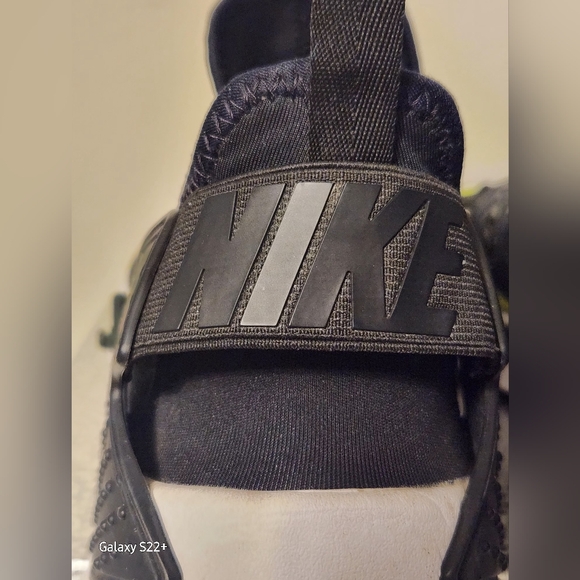 NIKE AIR HUARACHE DRUFT BLACK VOLT. Size 12 - Picture 7 of 12